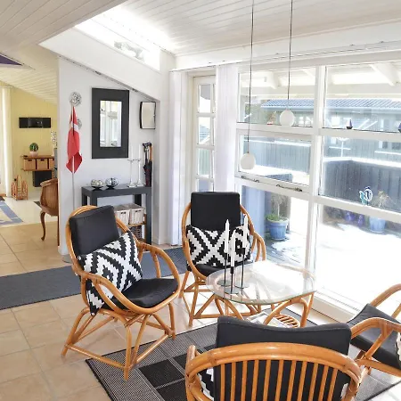 Tatil Evi Three-bedroom Holiday In Saby
